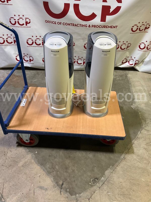 Lot of 2 Honeywell Air Purifiers