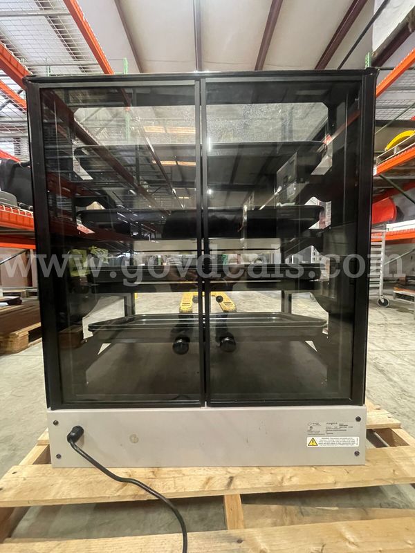 Structural Concepts Addenda CSC3223 Heated Countertop Bakery Display Case – 120V