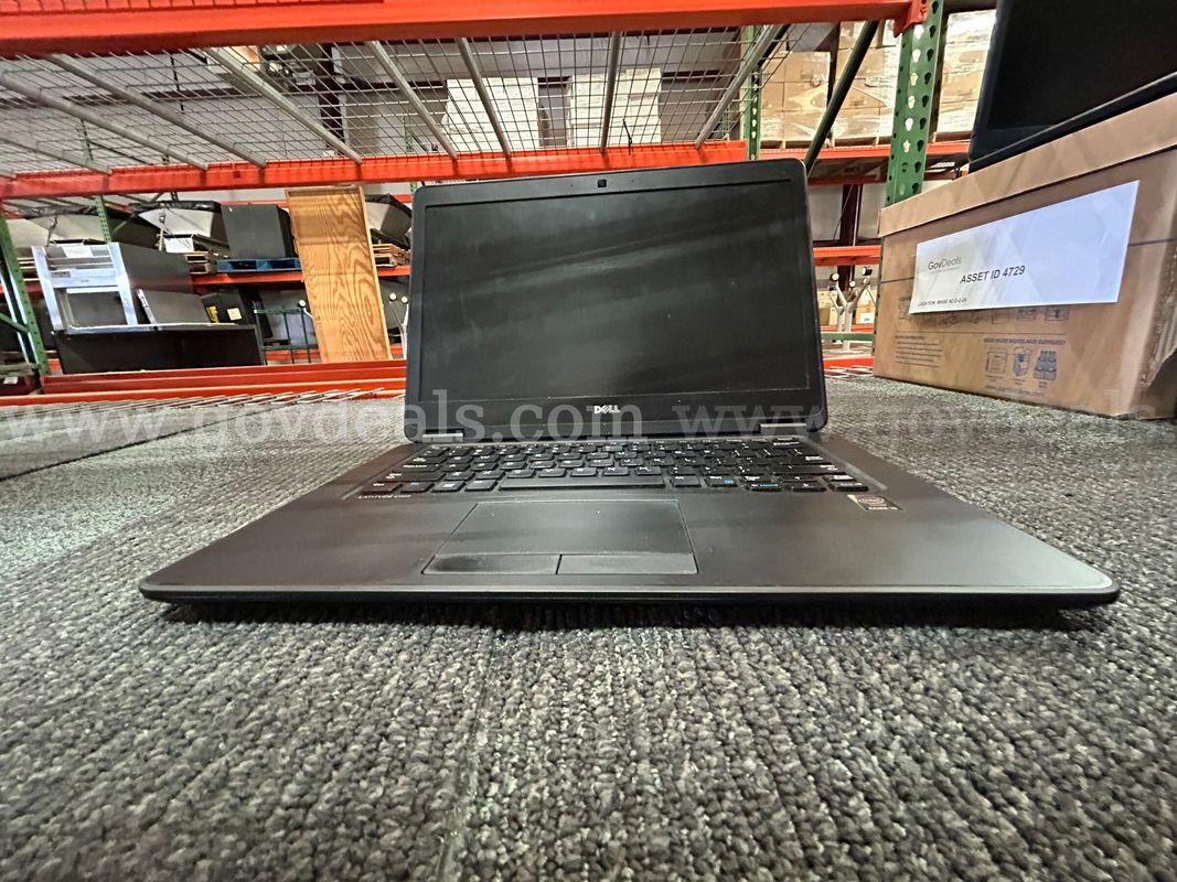 1 Lot of 25 Dell Latitude business-class laptop computers