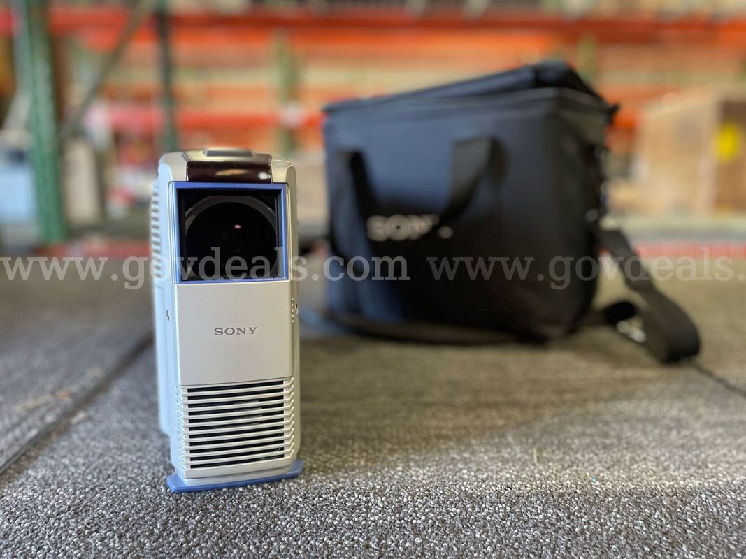 Sony VPL-PX1 XGA LCD Data Projector,