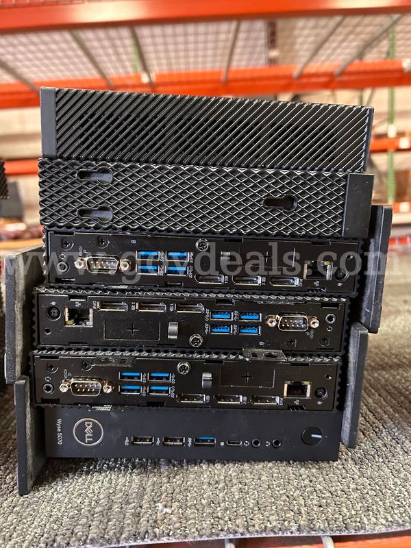 1 LOT OF 12 Dell Wyse 5070 Thin Clients.