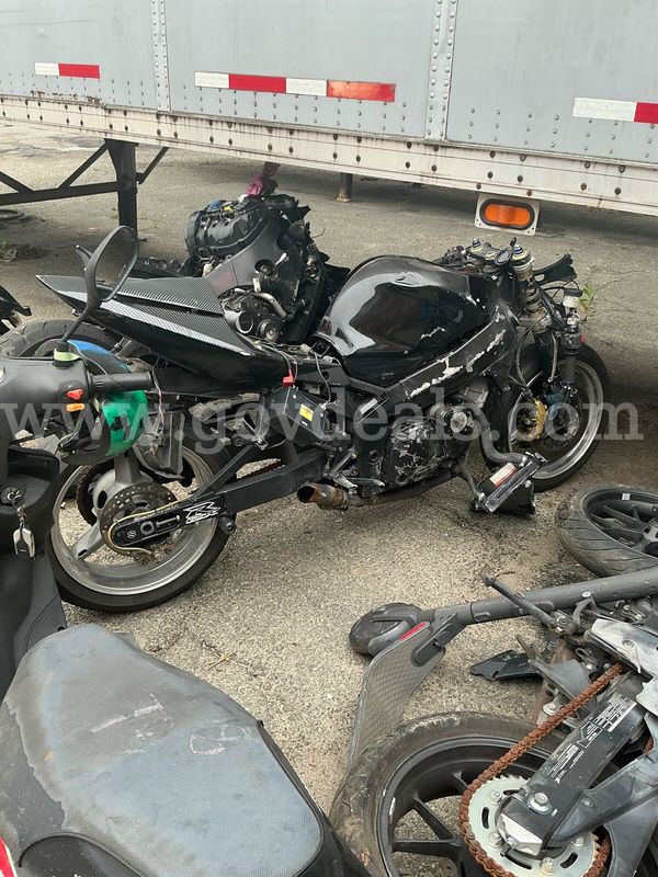 PARTS ONLY 3 Motorcycle, 2 Mopeds, & Scooters (6 Units)
