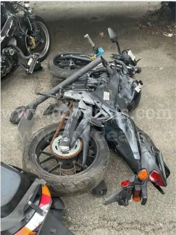 3 Motorcycle, 2 Mopeds, 1 Ninebot by Segway Scooter (no charger) (6 Units) - no titles - 1 Bill of Sale only