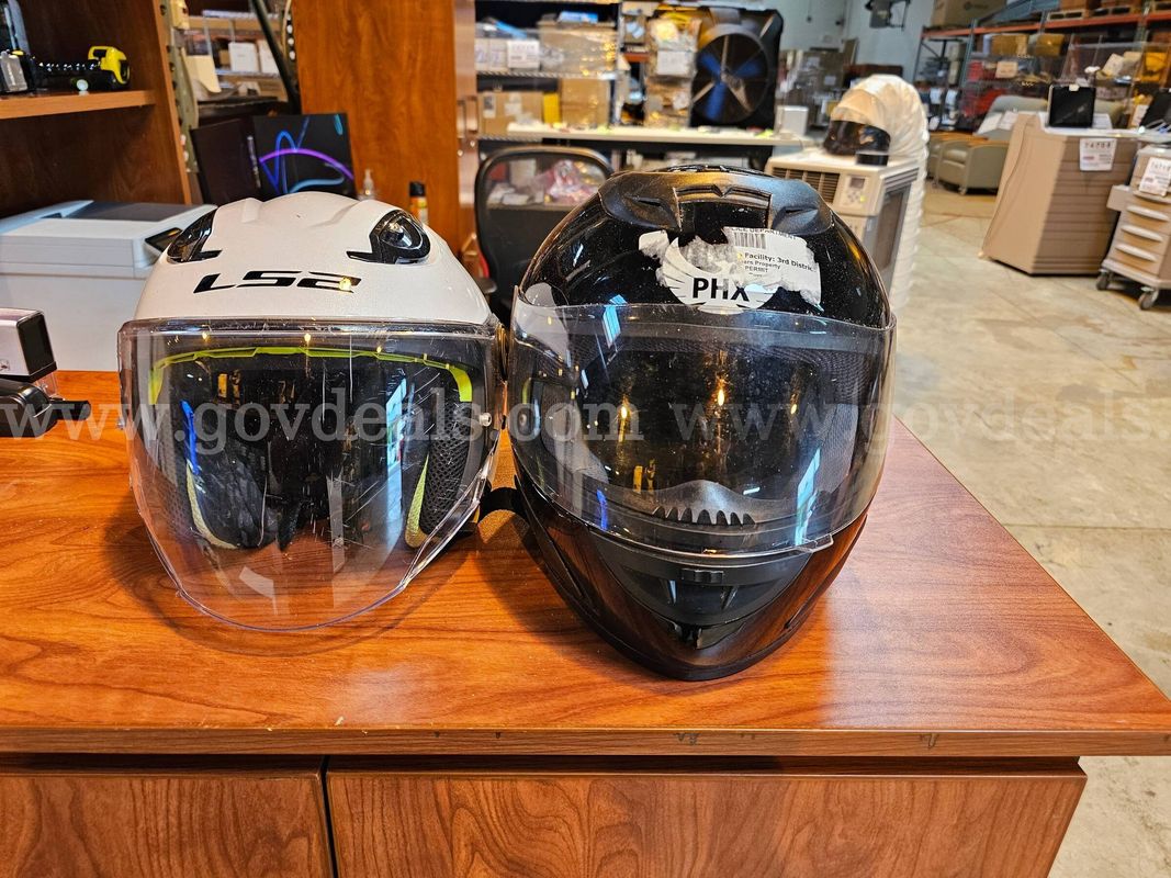 Lot of 2 - Full Face Motorcycle Helmets Size L/XL