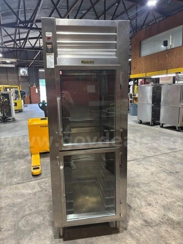 Traulsen Heated Pass Thru Cabinet