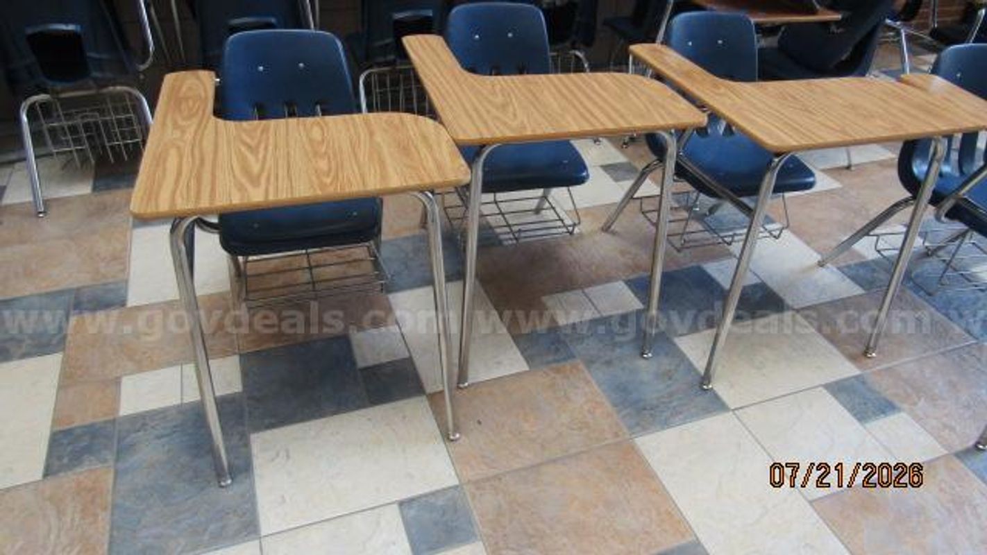 Student combo desks 4 ea