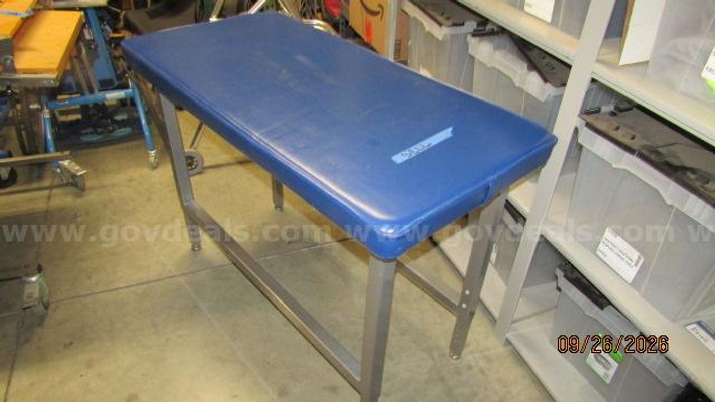 Padded table