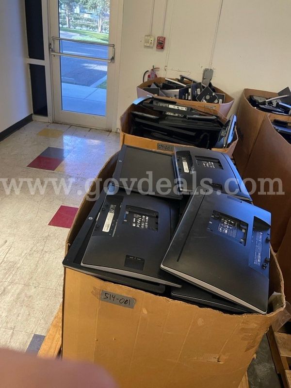 Computer Monitors - 3 pallets