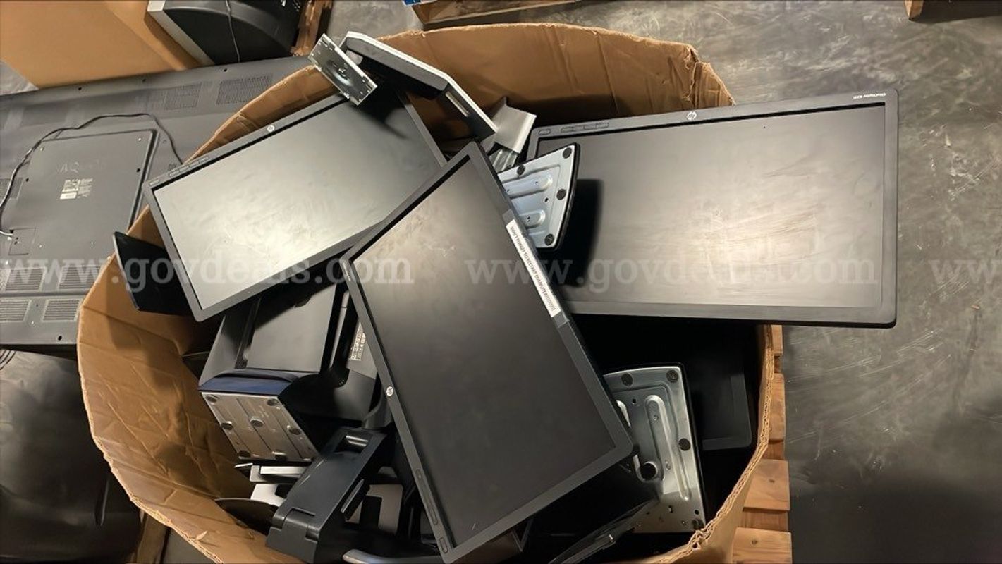 Computer Monitors - 4 pallets