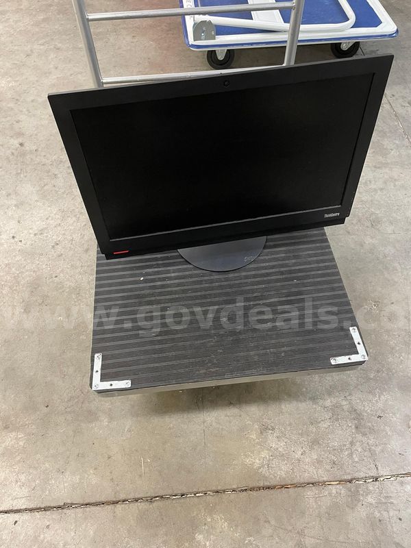 Lenovo ThinkCentre 10NSCTO1WW