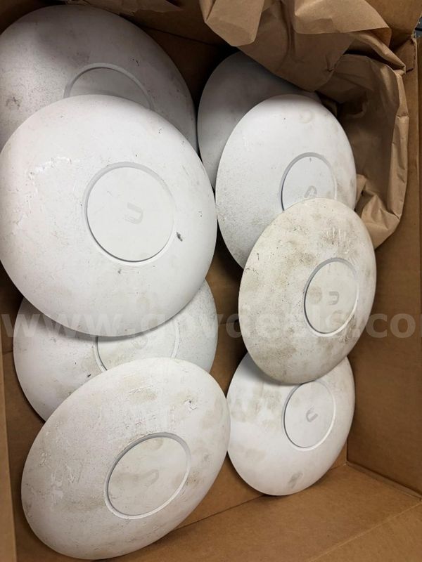 8x UniFi AP AC Pro Wireless Access Points (1 Lot)