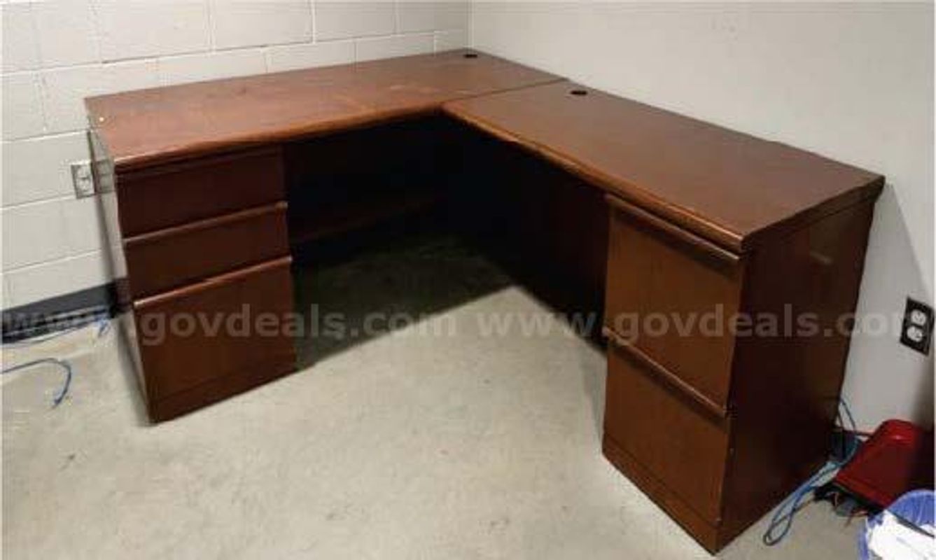 Wooden L-Desk