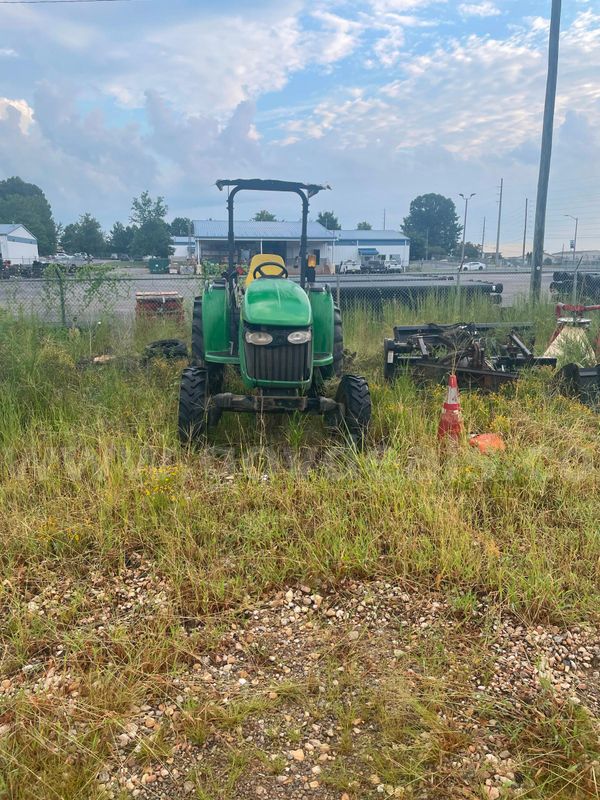 John Deere 4720