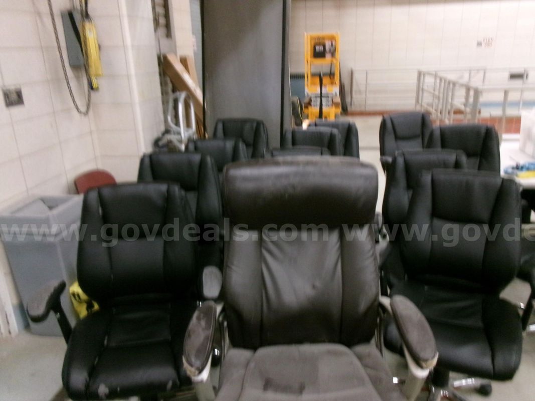 18 Office Chairs