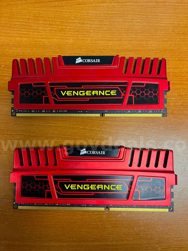 IT - Lot #686 - Corsair Vengeance 8GB DDR3 RAM