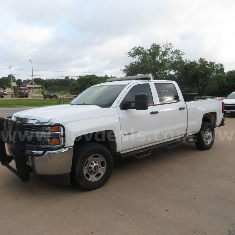 2016 Chevrolet Silverado 2500HD Work Truck Crew Cab 4WD