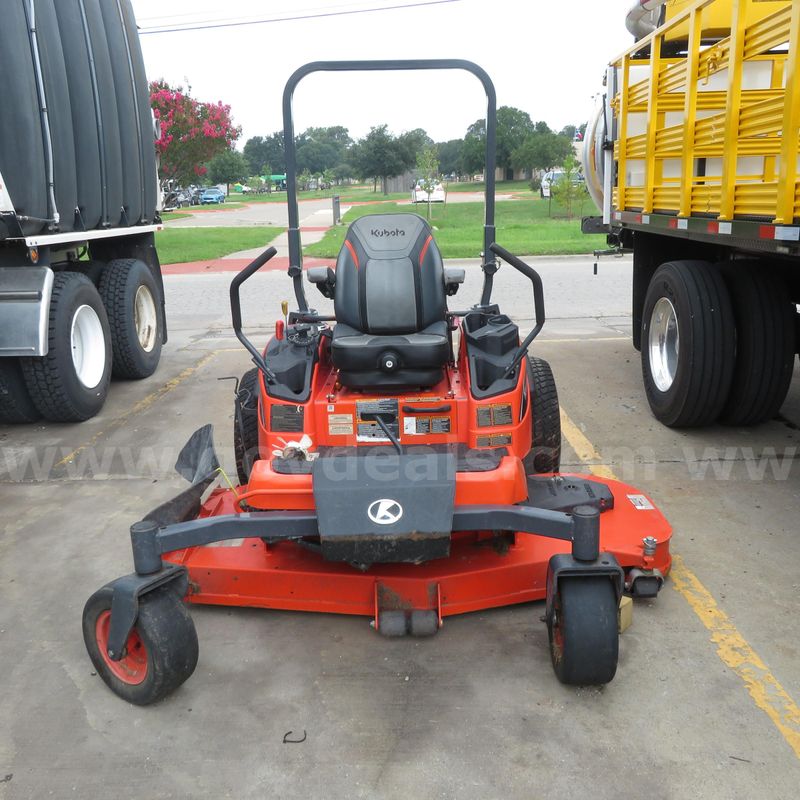 Kubota MOWER, ZEROTURN 72" DECK Model# ZD1211