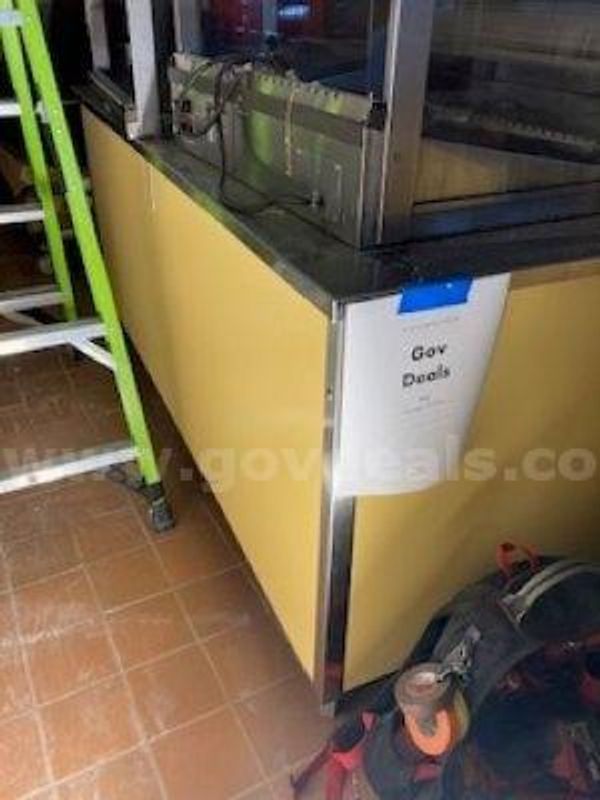 Long Enclosed Service Table