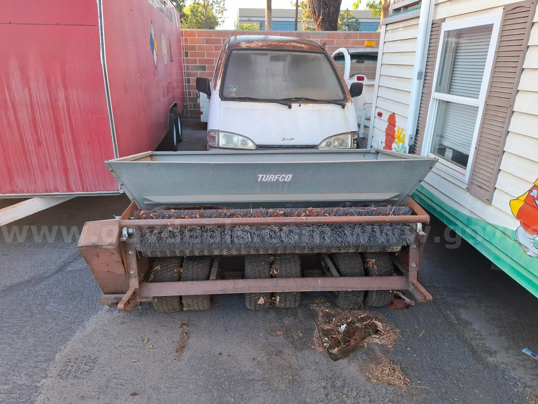 Turfco Mete R Matic III Top Dresser