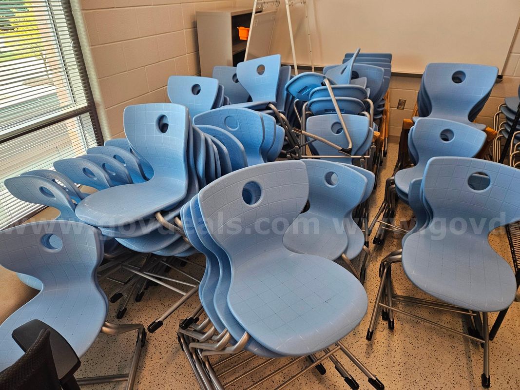 classroom chairs Qty 10