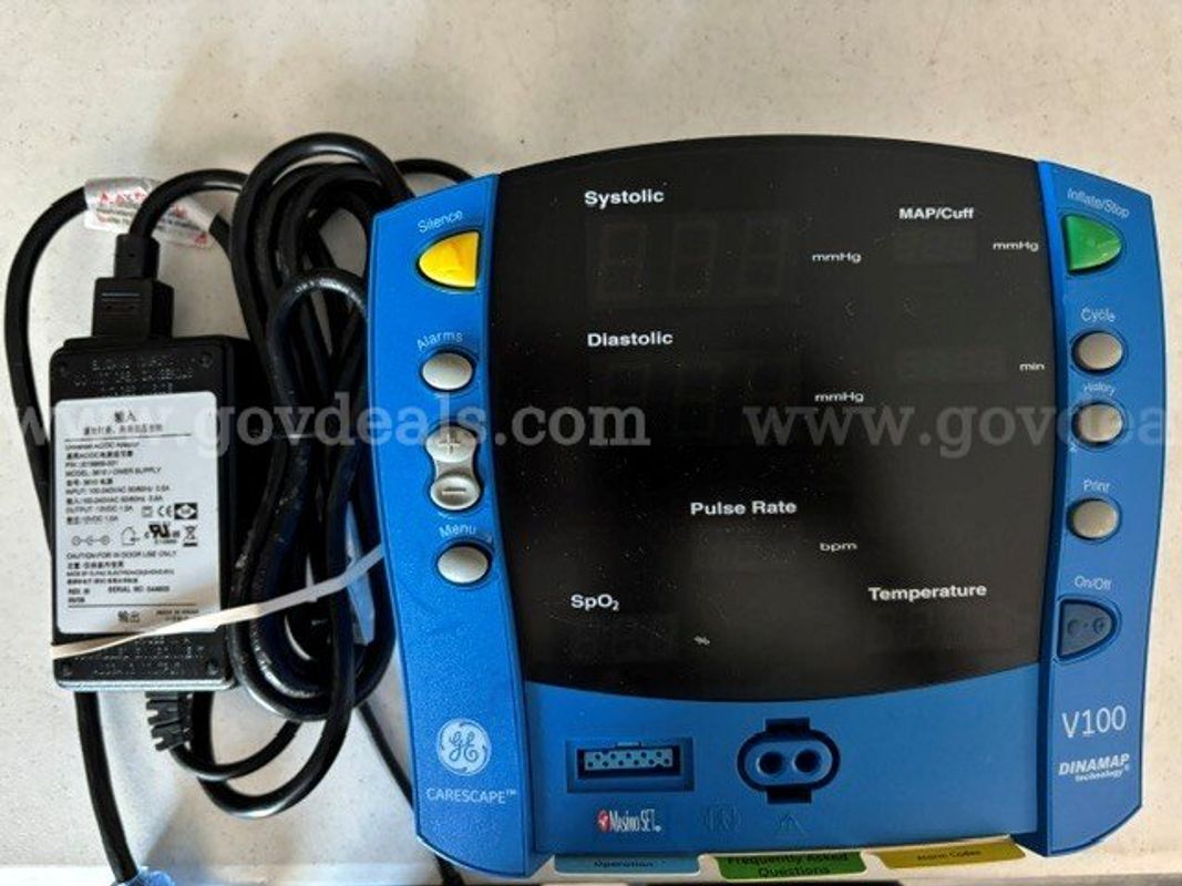 Dinamap V100 Monitor