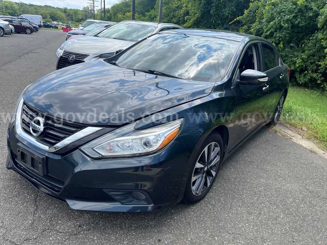 2017 Nissan Altima - CLEAR TITLE - NO KEY - MILES UNKNOWN