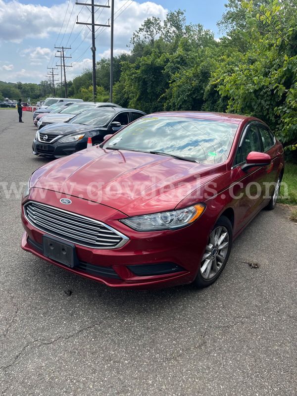 2017 Ford Fusion - CLEAR TITLE - NO KEY - MILES UNKNOWN