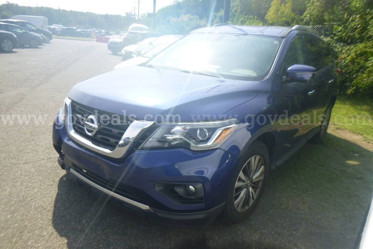 2020 Nissan Pathfinder - CLEAR TITLE - NO KEY - MILES UNKNOWN