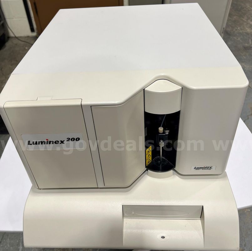 Luminex 100/200 Analyzer with Luminex XYP Platform