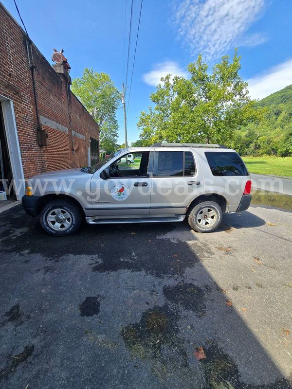 2005 Ford Explorer