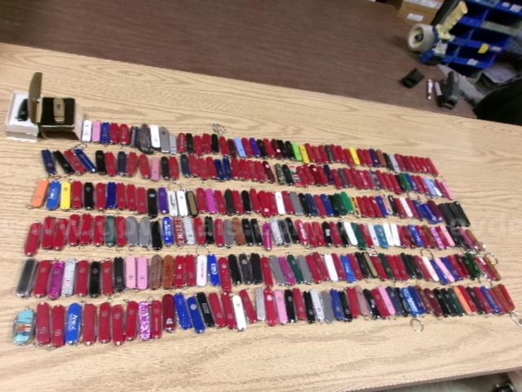 Lot of Approx. 300 Various Small Swiss Army Style Knives.