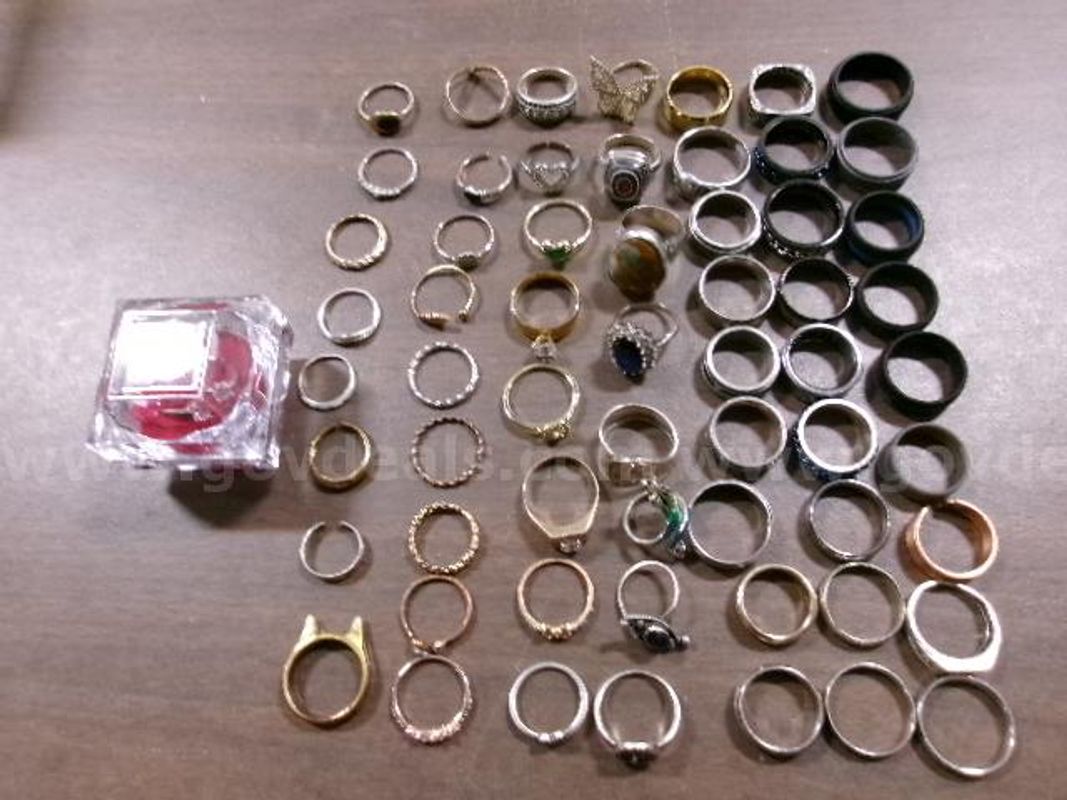 Lot of 61 Various Men's and Women's Rings.