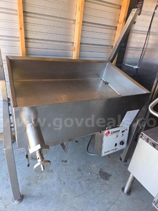 Lot of (1) Legion SKG15-9 Skittle Cooker.