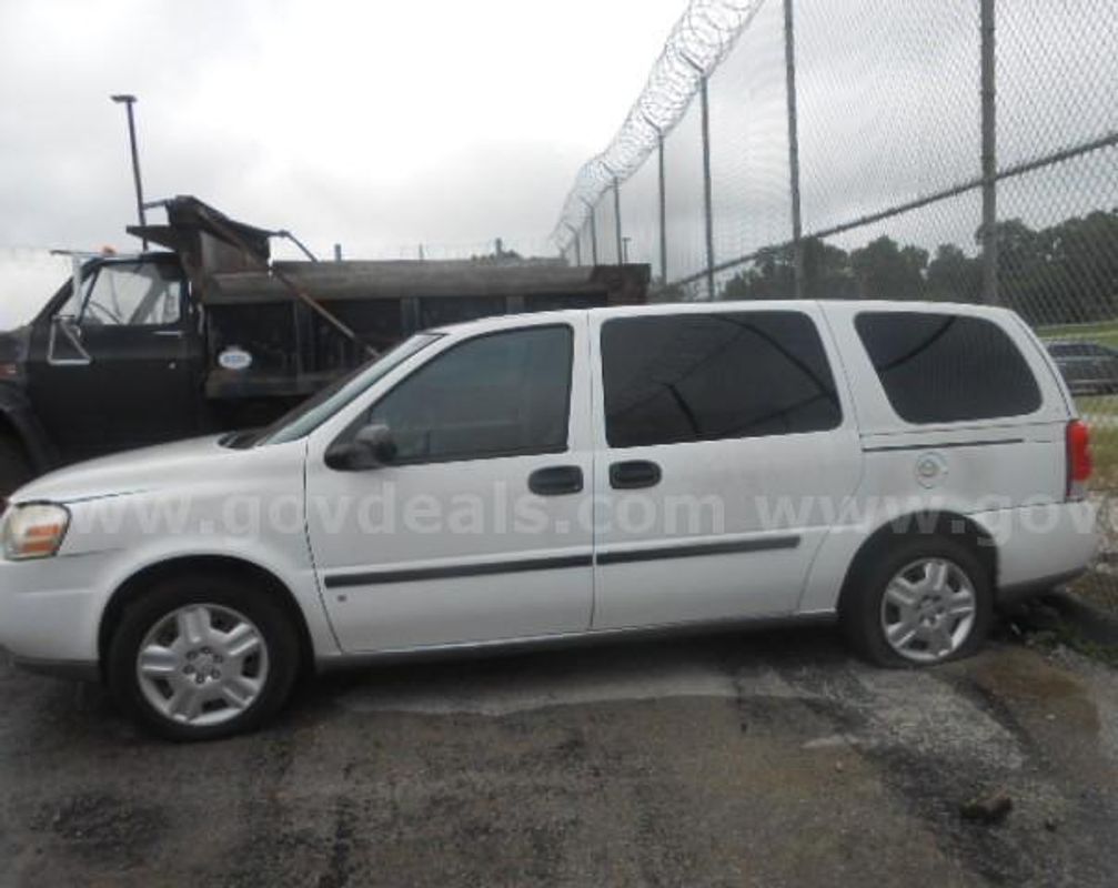 2008 Chevrolet Uplander, 326301 Miles.