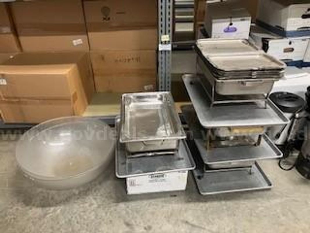 Lot of Buffet Warming Container, 4 Hot Boxes, 2 Serving Bowls.