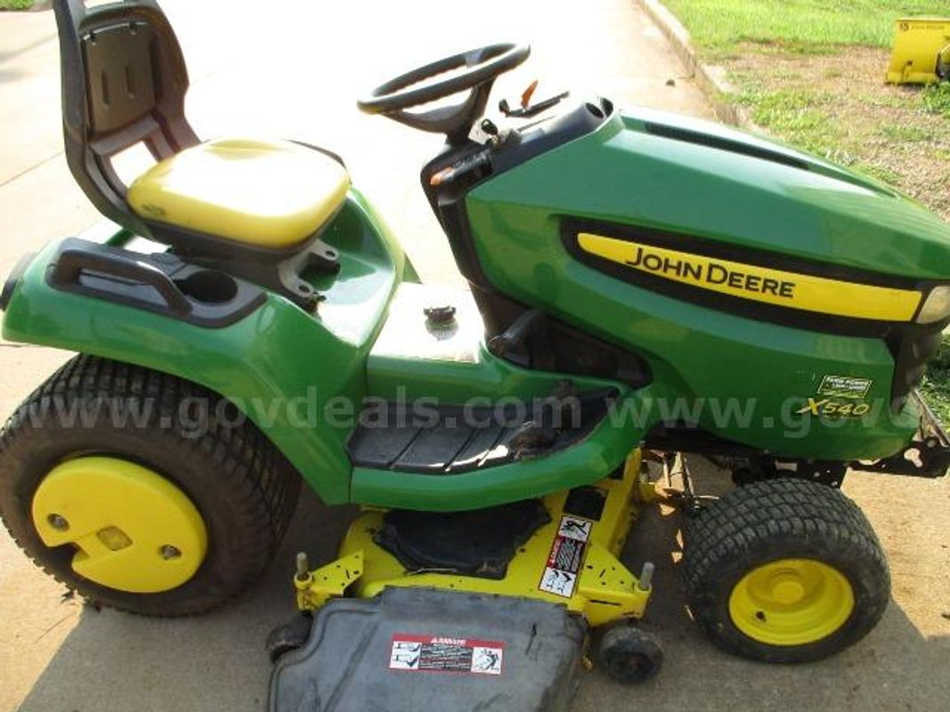 Lot of (1) John Deere X540 Lawn Tractor with 48" Plow Blade and Snow Chains