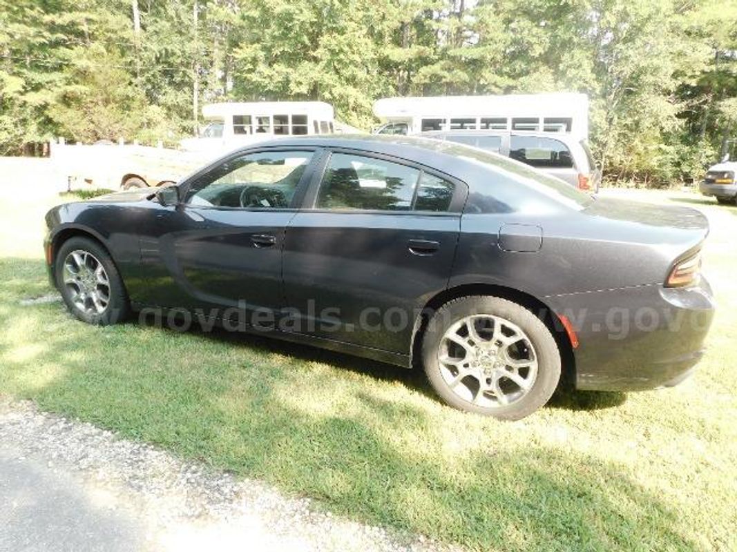 2017 Dodge Charger AWD V6, 160096 Miles.