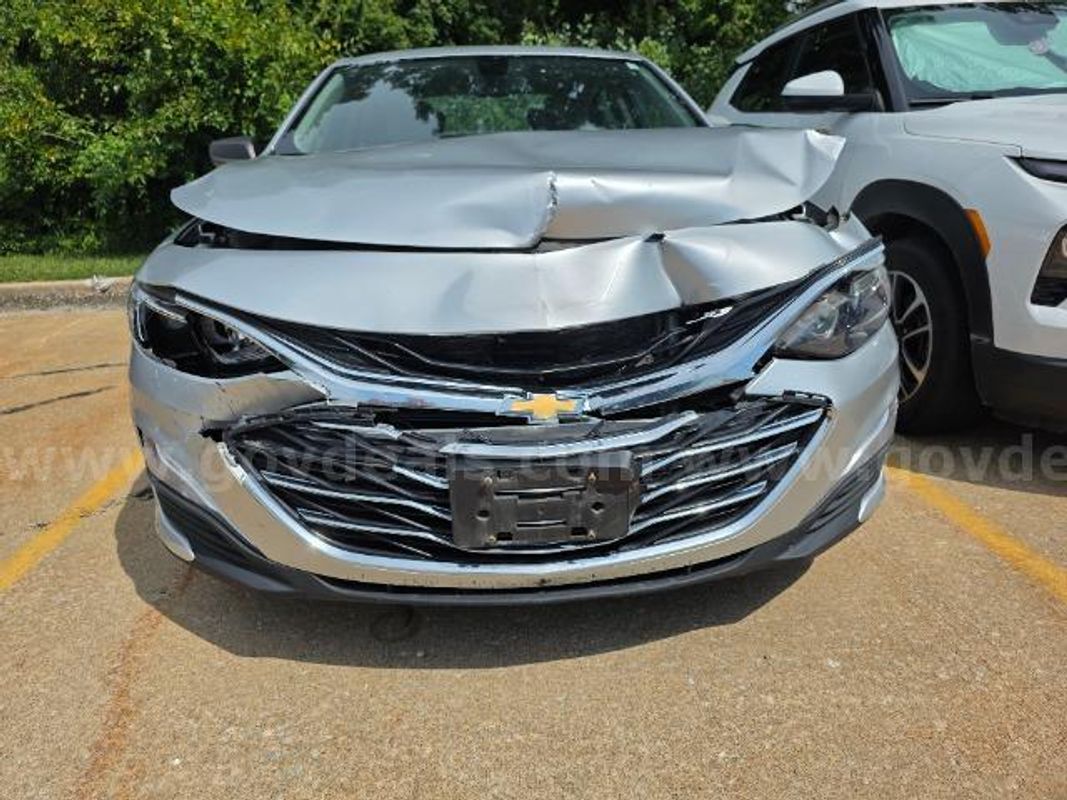 2020 Chevrolet Malibu, 139943 Miles.