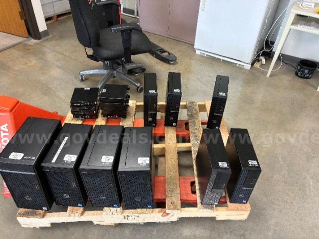 Lot of (18) Various Dell Workstations.