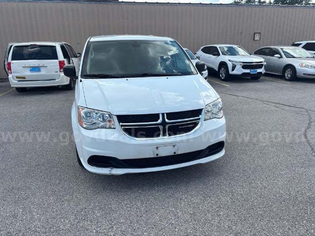 2019 Dodge Grand Caravan, 155610 Miles.