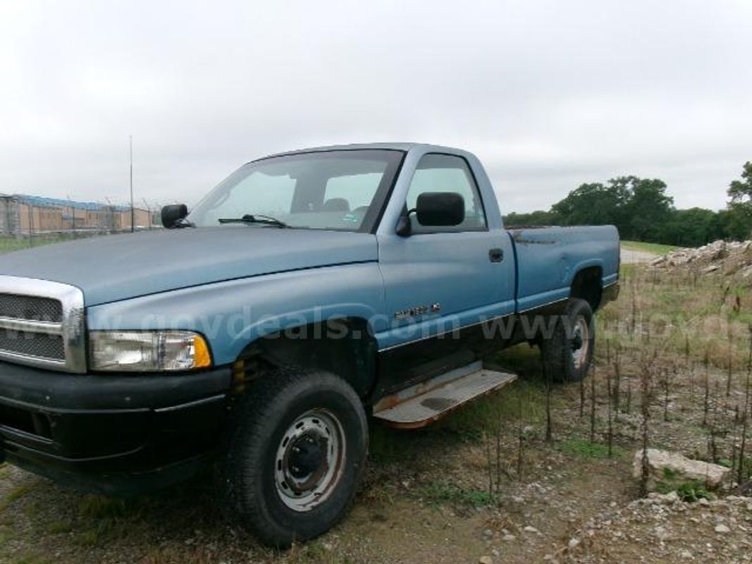 1996 Dodge Ram 1500 4WD, 106411 Miles.