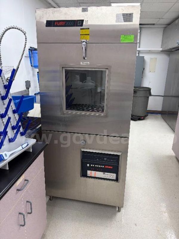 Laboratory & Commercial Equipment Lot