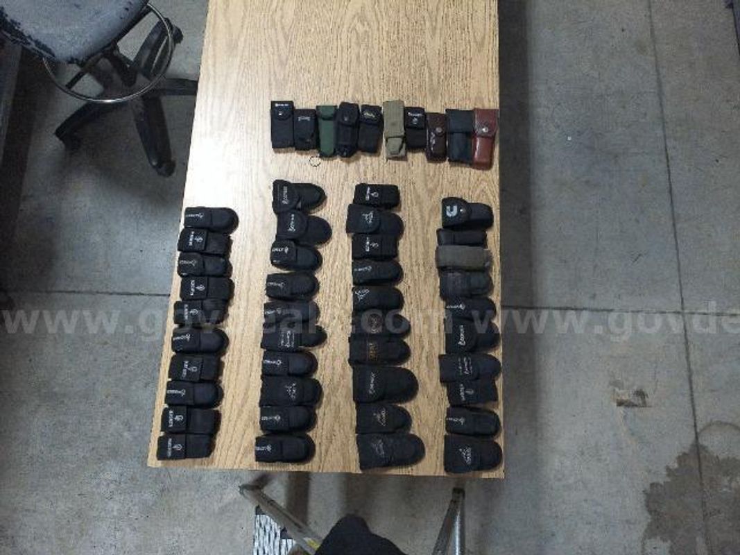 Lot of approximately 40 Gerber multi-tools in various condition