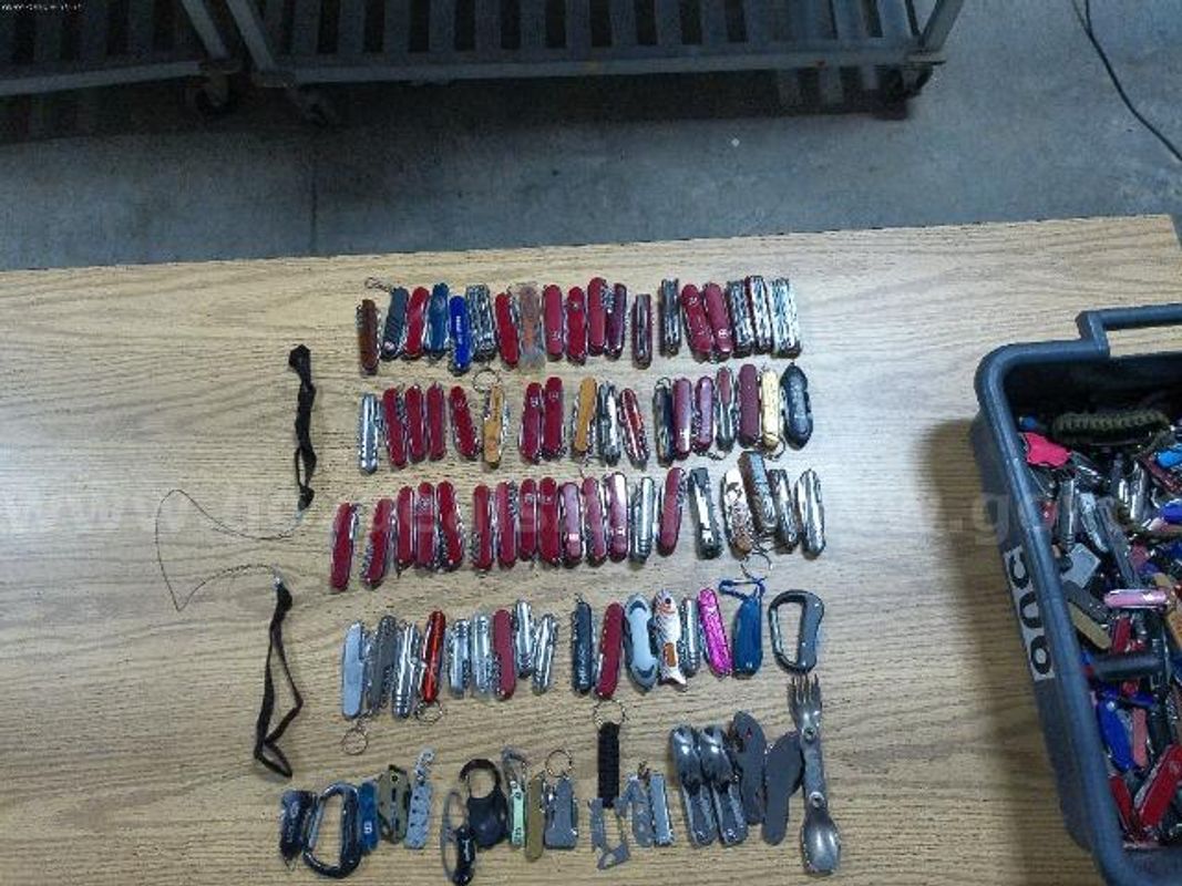 Lot of ~ 90 various Swiss Army style Knives