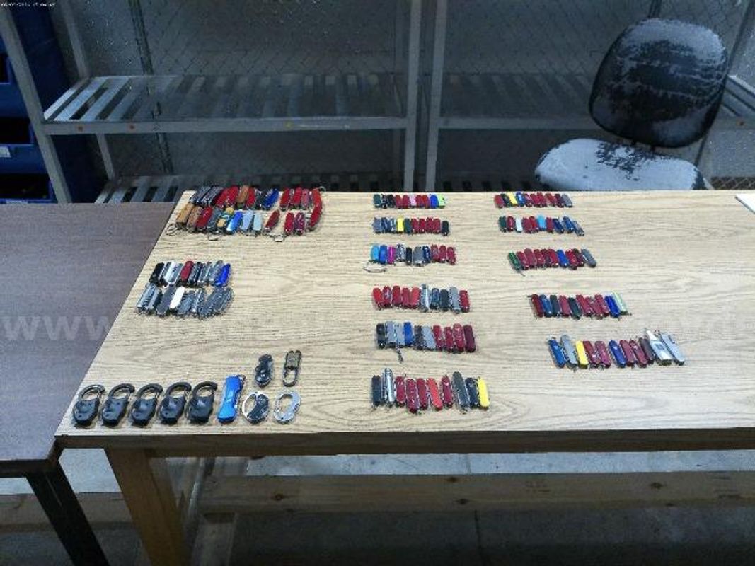 Swiss Army style Knives ~152