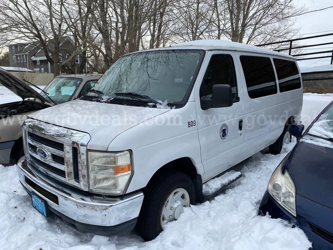2009 Ford Econoline BUS, 5.4L V8 SOHC 16V