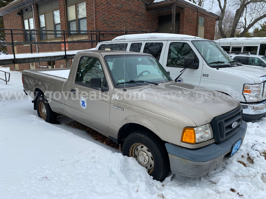 2004 Ford Ranger REGULAR CAB PICKUP 2-DR, 3.0L V6 OHV 12V