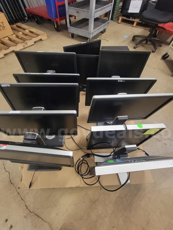 Lot Of 25 (Monitors, Laptops, Desktops, Gps And Head Sets)