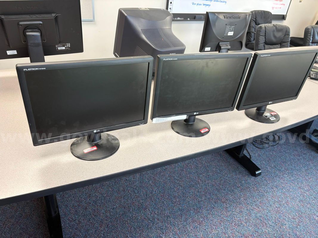 7 Monitors