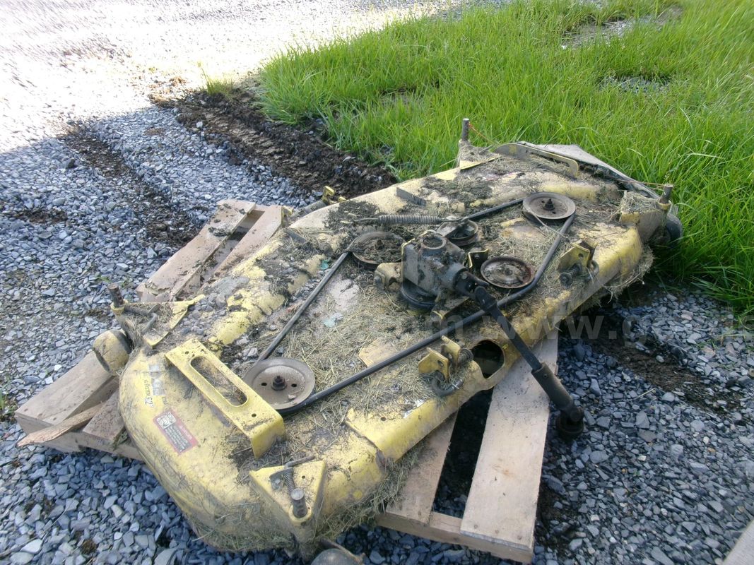 John Deere 62" Mower Deck